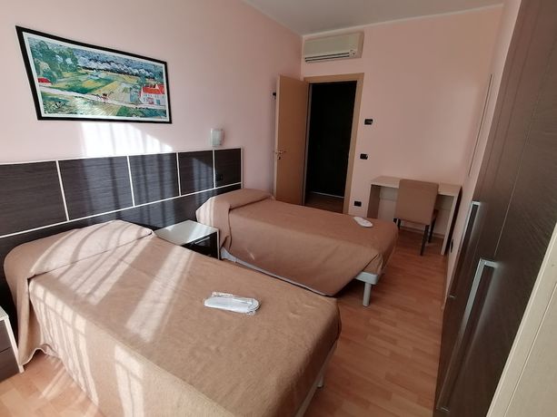 Imagen de la habitación del Hotel Residence Zodiaco, Modena. Foto 19