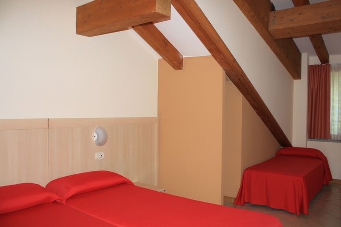 Imagen de la habitación del Hotel Residence Zust. Foto 9