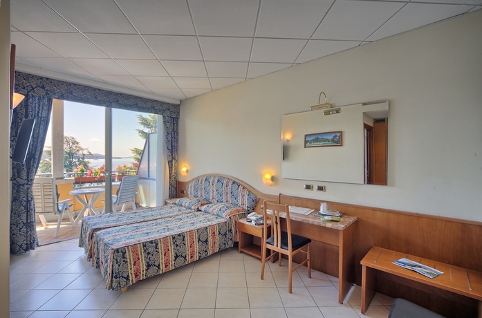 Imagen de la habitación del Hotel Residence Zust. Foto 11