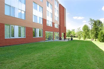Imagen general del Hotel Residence and Conference Centre - Brampton. Foto 3