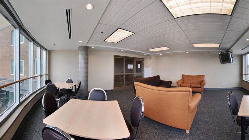 Imagen de los interiores del Hotel Residence and Conference Centre - Kamloops. Foto 13