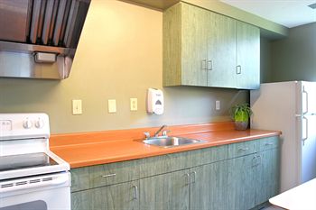 Imagen de los interiores del Hotel Residence and Conference Centre - Oakville. Foto 14