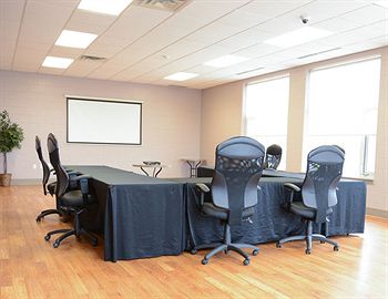 Imagen de los interiores del Hotel Residence and Conference Centre - Welland. Foto 9