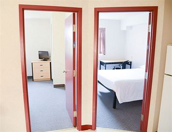 Imagen de los interiores del Hotel Residence and Conference Centre - Welland. Foto 10