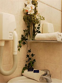 Imagen de la habitación del Hotel Residence de Bourgogne. Foto 5