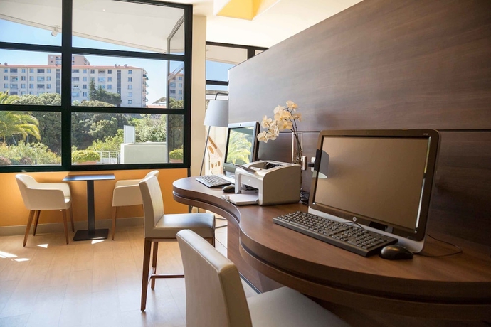 Imagen de los interiores del Hotel Residence de Tourisme Ajaccio Amirauté. Foto 18