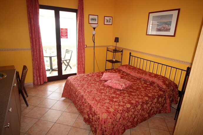 Imagen de la habitación del Hotel Residence del Prado. Foto 20