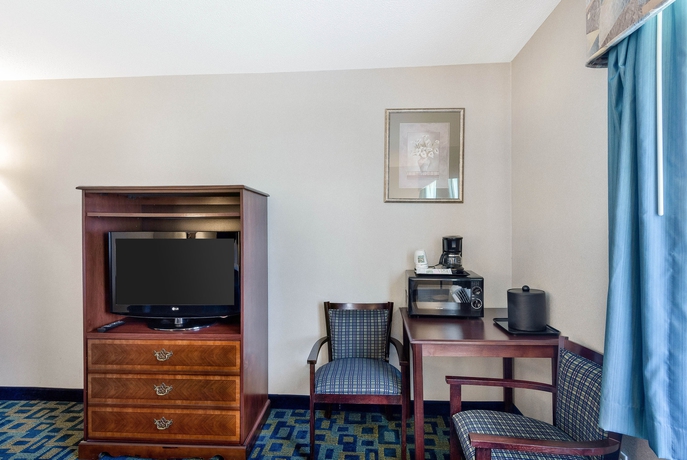 Imagen de la habitación del Hotel Residences At Solomon Pond. Foto 7