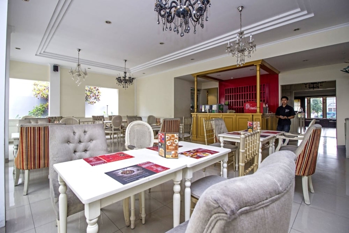 Imagen general del Hotel Residences by RedDoorz near Rumah Mode. Foto 1