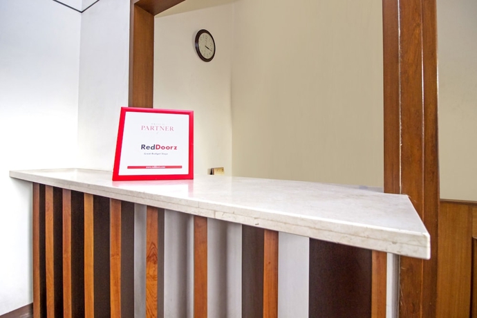 Imagen de los interiores del Hotel Residences by RedDoorz near Rumah Mode. Foto 14