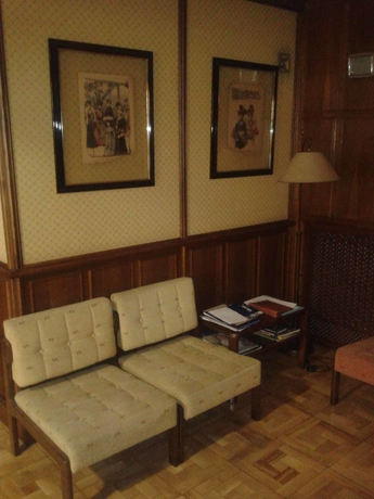 Imagen de los interiores del Hotel Residencia Castellano I. Foto 6