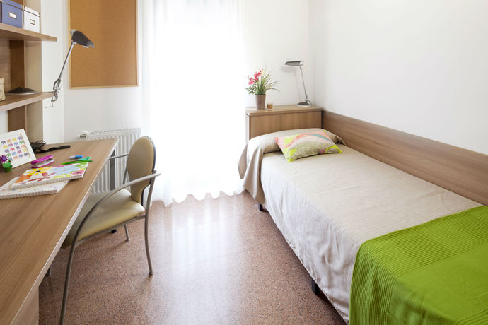 Imagen de la habitación del Hotel Residencia Manuel Agud Querol. Foto 2