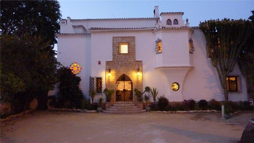 Imagen de los exteriores del Hotel Residencia Miami. Foto 10