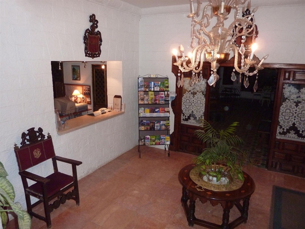 Imagen de los interiores del Hotel Residencia Miami. Foto 13