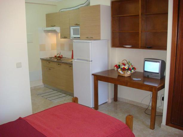 Imagen de la habitación del Hotel Residencia Santa Marta. Foto 7