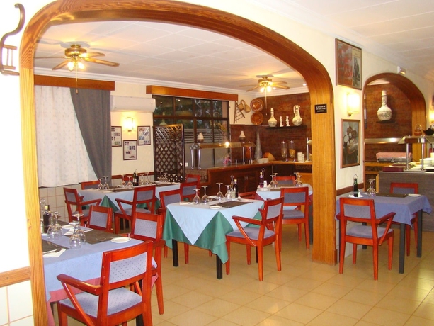 Imagen del bar/restaurante del Hotel Residencia Santiago Mallorca. Foto 5