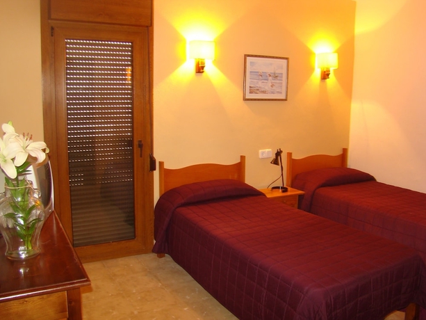 Imagen de la habitación del Hotel Residencia Santiago Mallorca. Foto 9