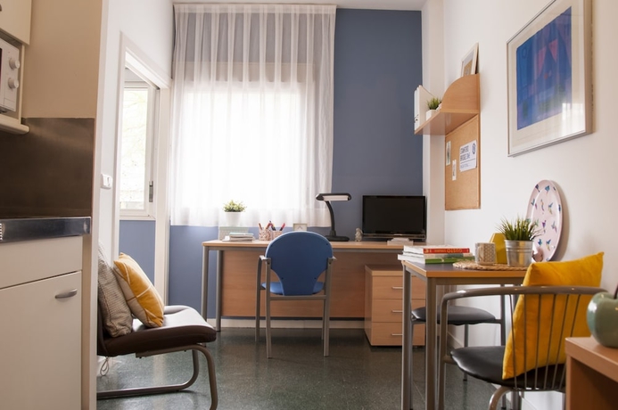 Imagen de la habitación del Hotel Residencia Tom&aacute;s Alfaro Fournier - Centro Adscrito a la REAJ - Campus Accommodation. Foto 4