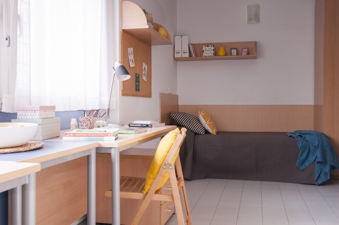 Imagen de la habitación del Hotel Residencia Tom&aacute;s Alfaro Fournier - Centro Adscrito a la REAJ - Campus Accommodation. Foto 15