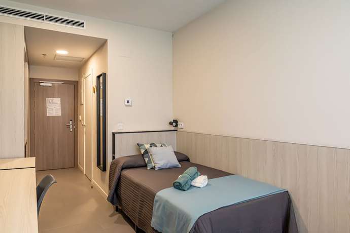 Imagen de la habitación del Hotel Residencia Universitaria Campus Málaga. Foto 2