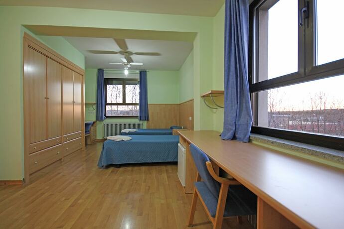 Imagen de la habitación del Hotel Residencia Universitaria Cum Laude. Foto 13