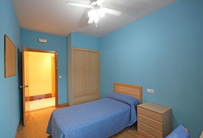 Imagen de la habitación del Hotel Residencia Universitaria Cum Laude. Foto 14