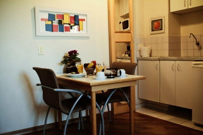 Imagen de la habitación del Hotel Residencial Bella Vista Su&iacute;tes. Foto 8