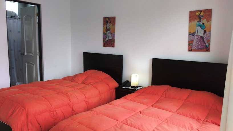 Imagen de la habitación del Hotel Residencial Carlos. Foto 5