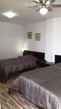 Imagen de la habitación del Hotel Residencial Carlos. Foto 6