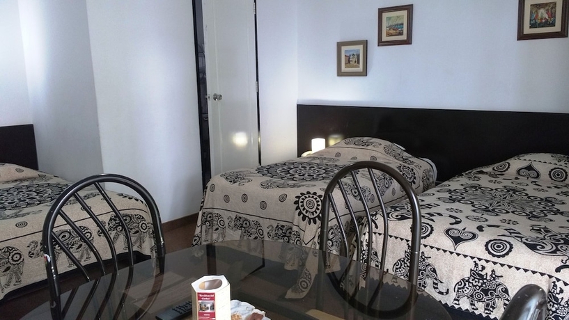 Imagen de la habitación del Hotel Residencial Carlos. Foto 10