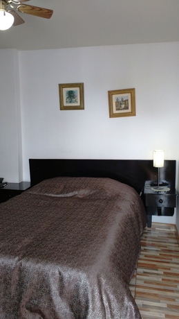 Imagen de la habitación del Hotel Residencial Carlos. Foto 12
