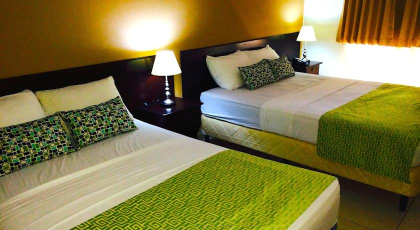 Imagen de la habitación del Hotel Residencial Cervantes. Foto 8