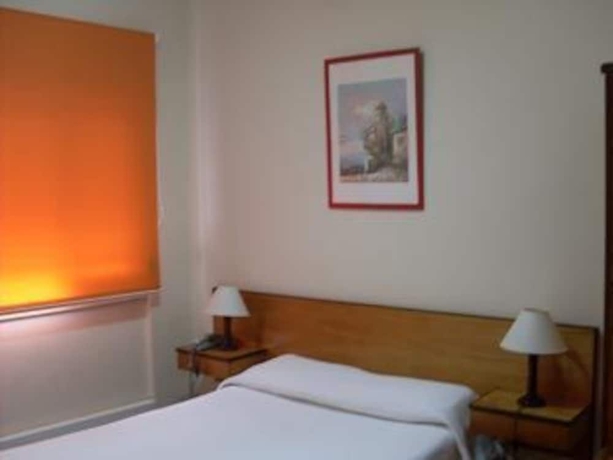 Imagen de la habitación del Hotel Residencial Dom Carlos. Foto 14