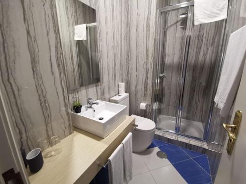 Imagen general del Hotel Residencial Dora. Foto 12