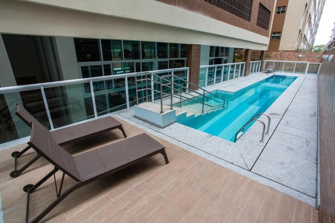 Imagen de la piscina del Hotel Residencial Estanconfor Santos. Foto 14