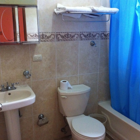 Imagen de la habitación del Hotel Residencial Estephany. Foto 2