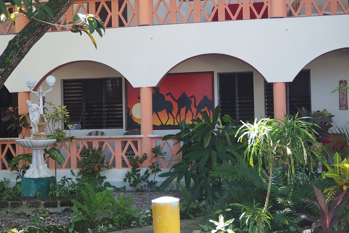 Imagen de los exteriores del Hotel Residencial Estephany. Foto 11