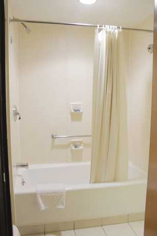 Imagen de la habitación del Hotel Residencial Inn Suites. Foto 7