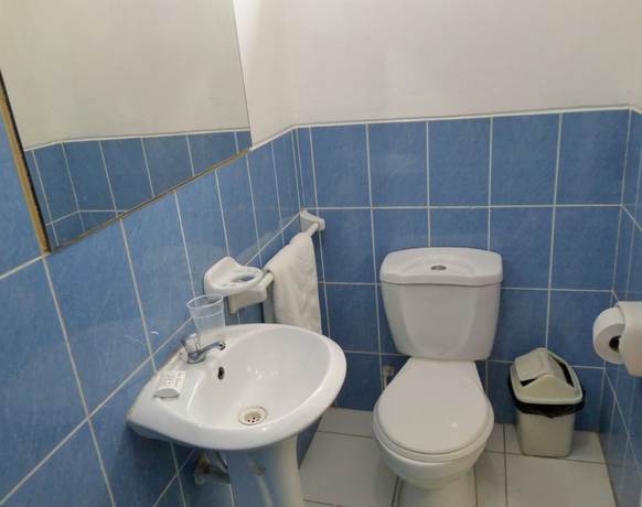 Imagen de la habitación del Hotel Residencial JH. Foto 13