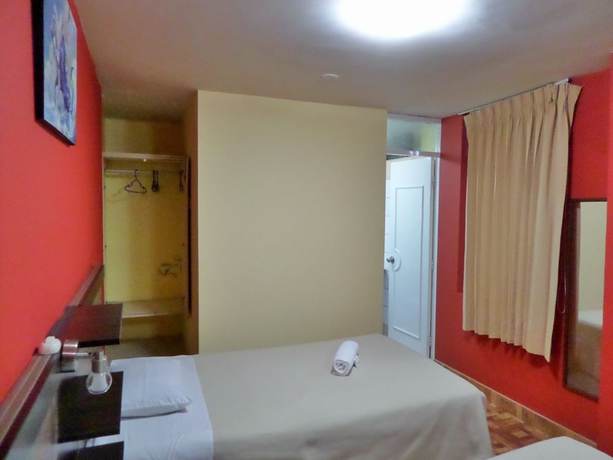 Imagen de la habitación del Hotel Residencial JH. Foto 14