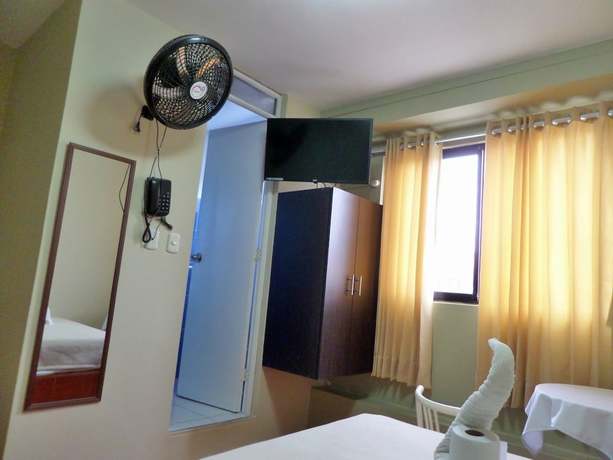 Imagen de la habitación del Hotel Residencial JH. Foto 17