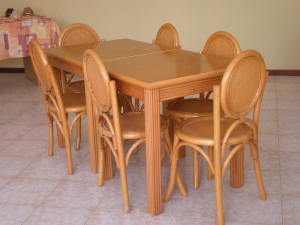 Imagen del bar/restaurante del Hotel Residencial Jenny. Foto 2