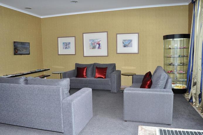 Imagen de los interiores del Hotel Residencial Monte Brasil. Foto 12