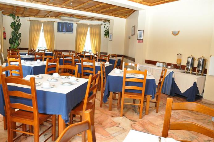 Imagen del bar/restaurante del Hotel Residencial Monte Brasil. Foto 2