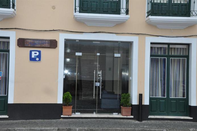 Imagen de los exteriores del Hotel Residencial Monte Brasil. Foto 11