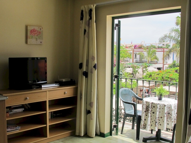 Imagen de los interiores del Hotel Residencial Puerto Mog&aacute;n. Foto 10