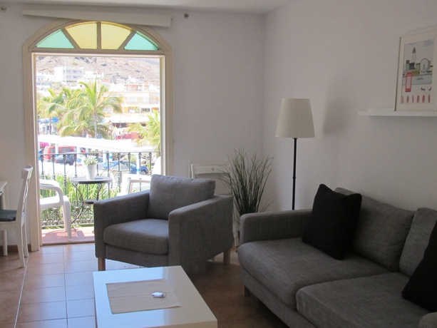 Imagen de los interiores del Hotel Residencial Puerto Mog&aacute;n. Foto 15