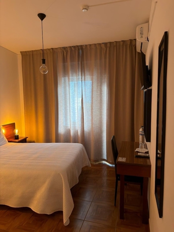 Imagen de la habitación del Hotel Residencial Romeu. Foto 5