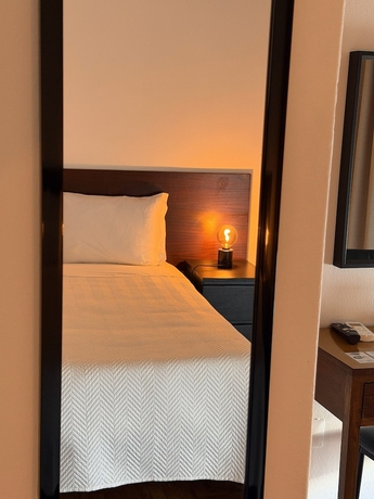 Imagen de la habitación del Hotel Residencial Romeu. Foto 9