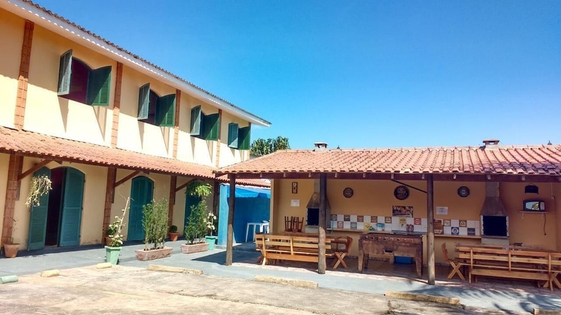 Imagen de los exteriores del Hotel Residencial Rosi. Foto 12